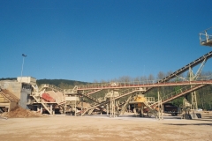 ALQUEZAR  trituracion Aridos